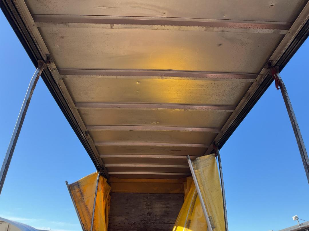 Photo '14' of TMC SH 2705 Curtainsider B-Train Photo '14' of TMC SH 2705 Curtainsider B-Train