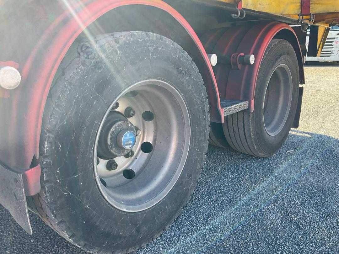 Photo '35' of TMC SH 2705 Curtainsider B-Train Photo '35' of TMC SH 2705 Curtainsider B-Train