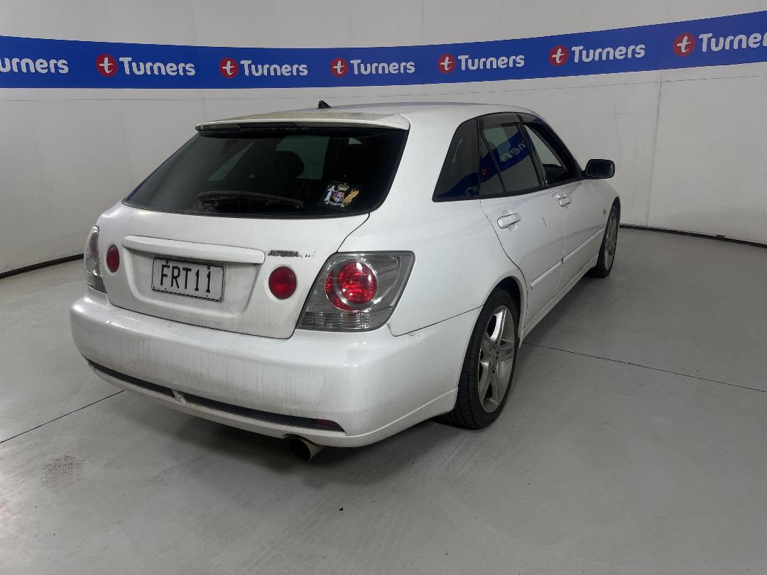 Photo '6' of Toyota Altezza Gita