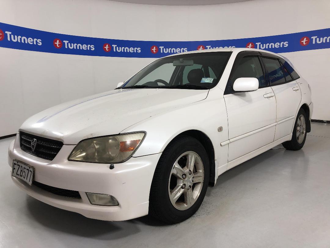 Photo '4' of Toyota Altezza Photo '4' of Toyota Altezza