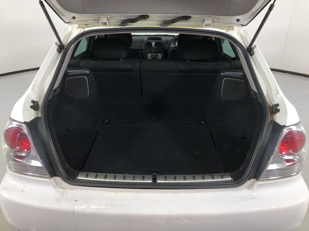 Photo '14' of Toyota Altezza Photo '14' of Toyota Altezza