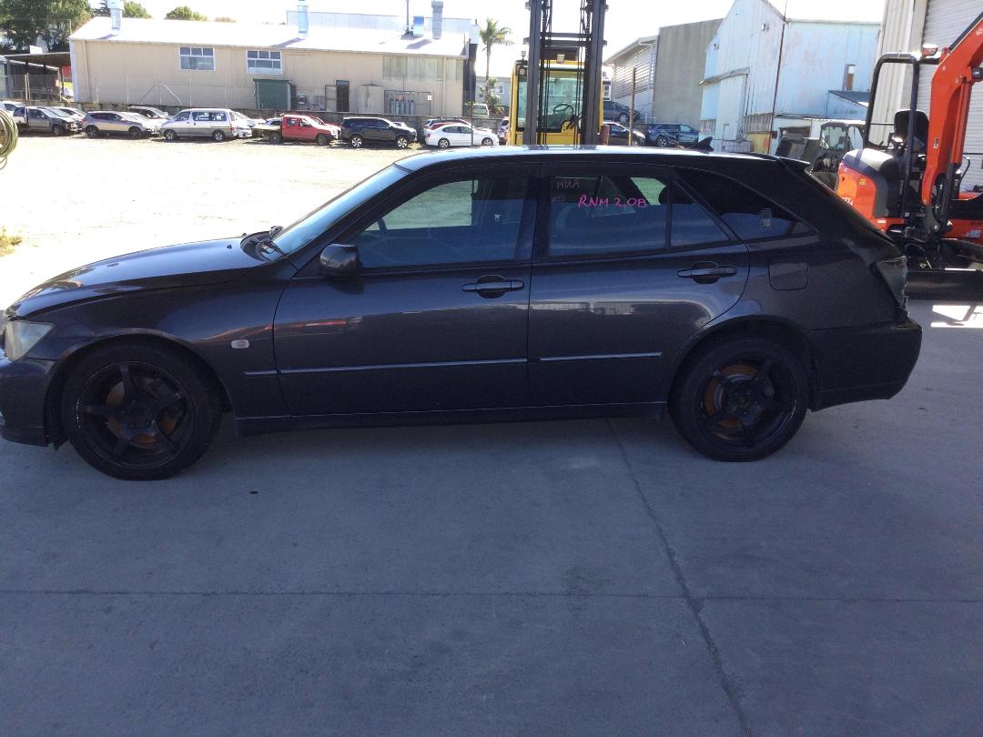 Photo '4' of Toyota Altezza Gita