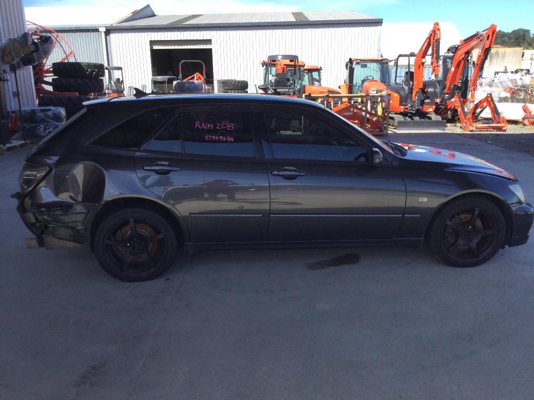 Photo '8' of Toyota Altezza Gita