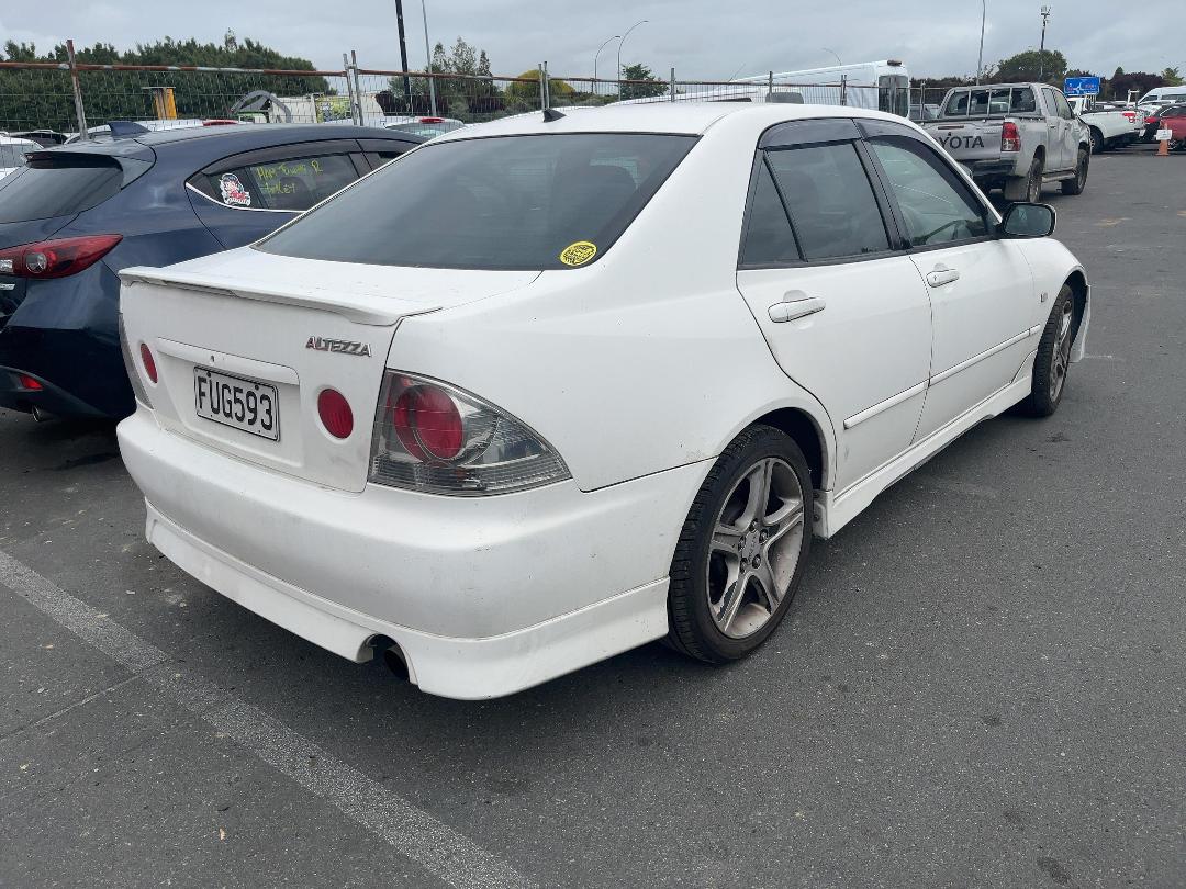 Photo '5' of Toyota Altezza