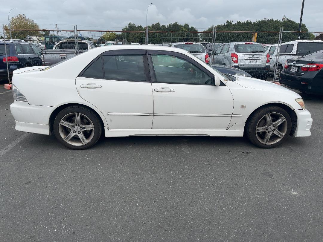 Photo '6' of Toyota Altezza