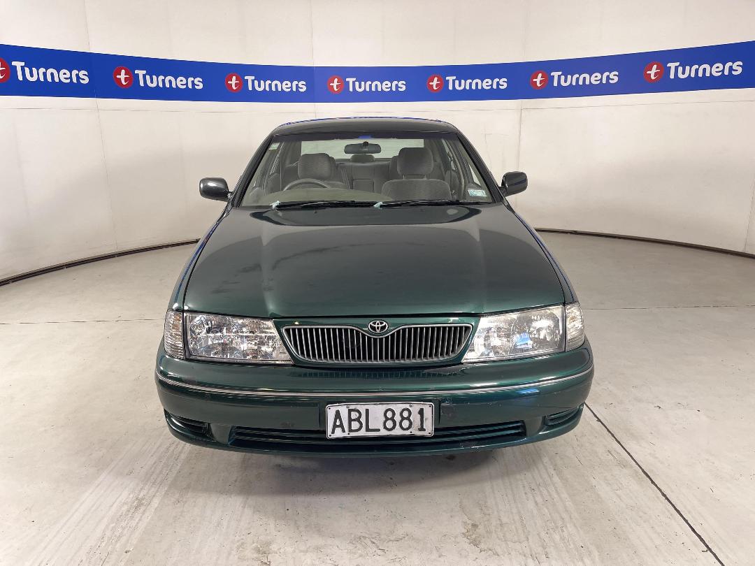 Photo '2' of Toyota Avalon