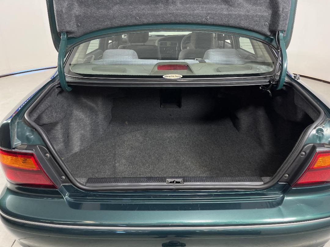 Photo '14' of Toyota Avalon