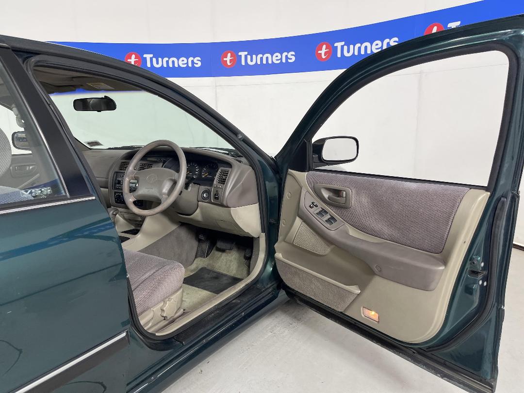 Photo '15' of Toyota Avalon