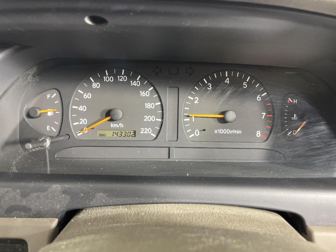 Photo '21' of Toyota Avalon