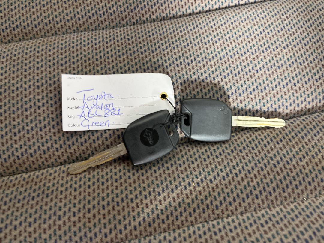 Photo '22' of Toyota Avalon