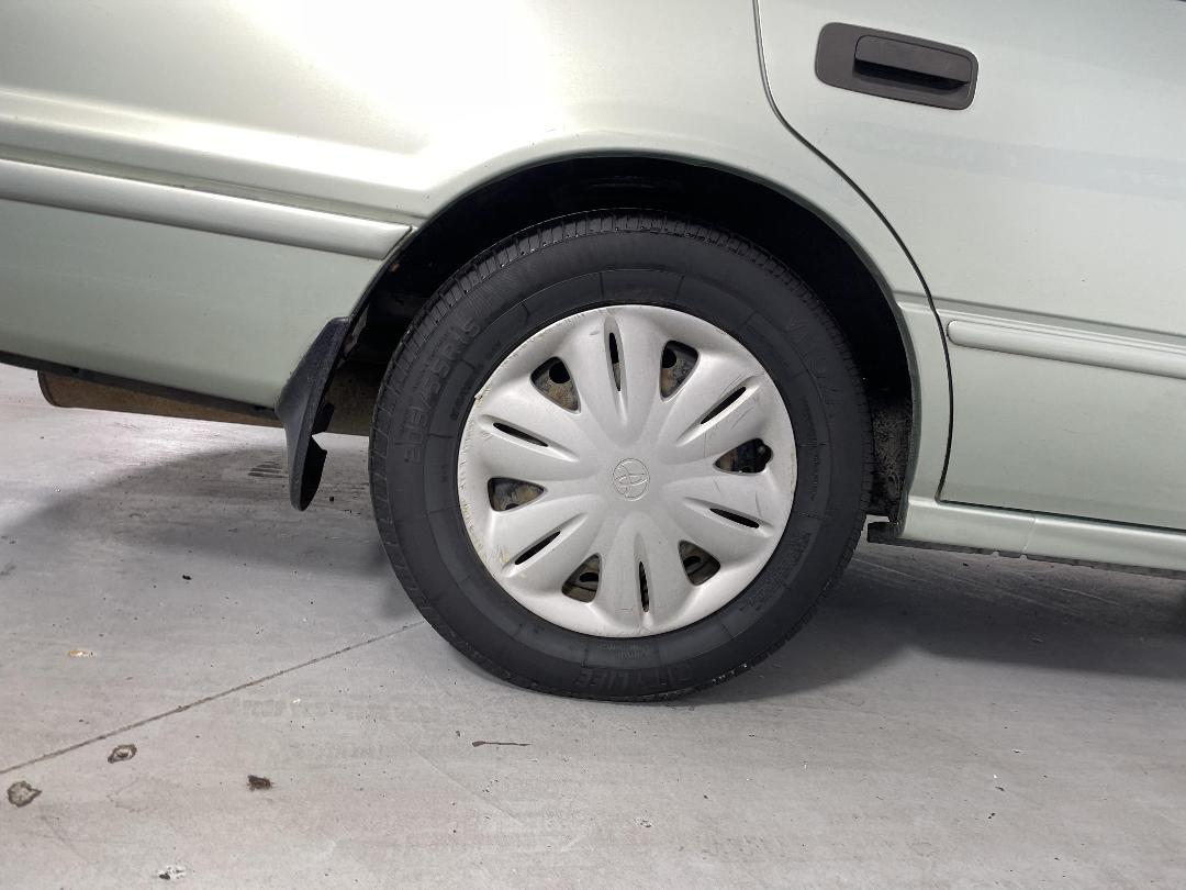 Photo '12' of Toyota Camry