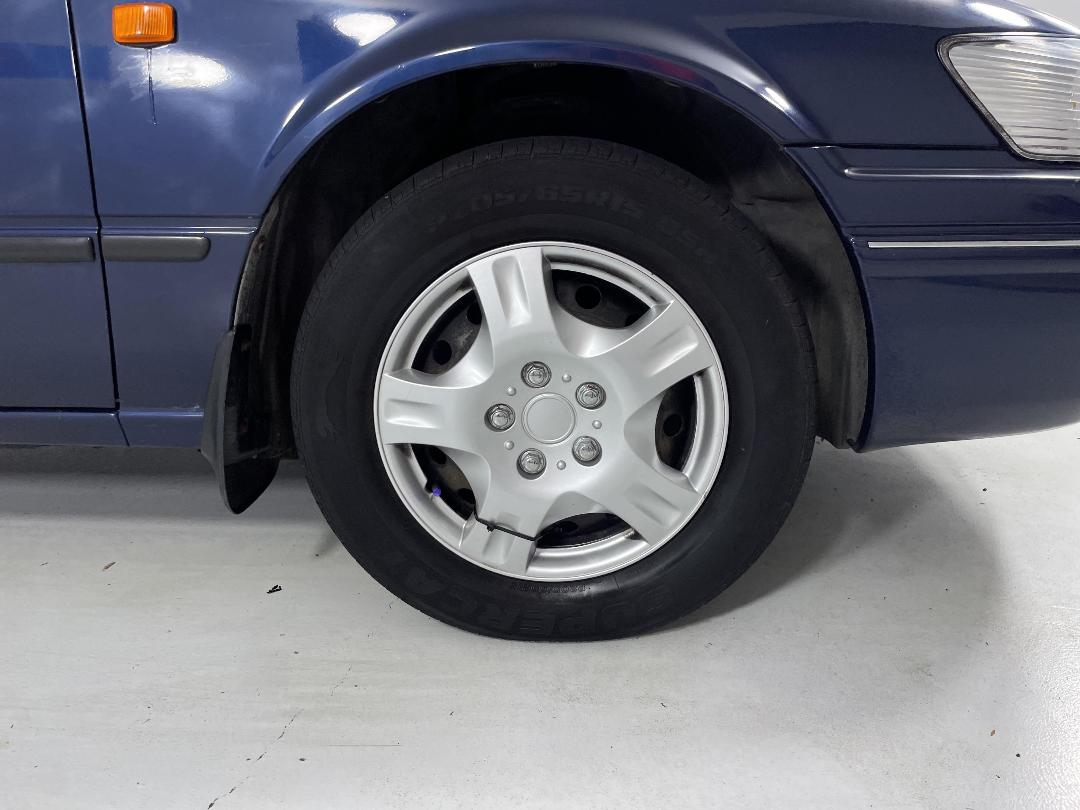 Photo '9' of Toyota Camry Photo '9' of Toyota Camry