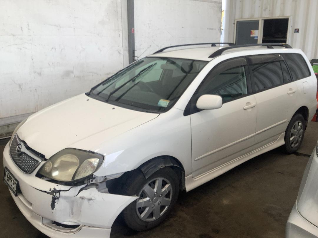 Photo '2' of Toyota Corolla Fielder Photo '2' of Toyota Corolla Fielder