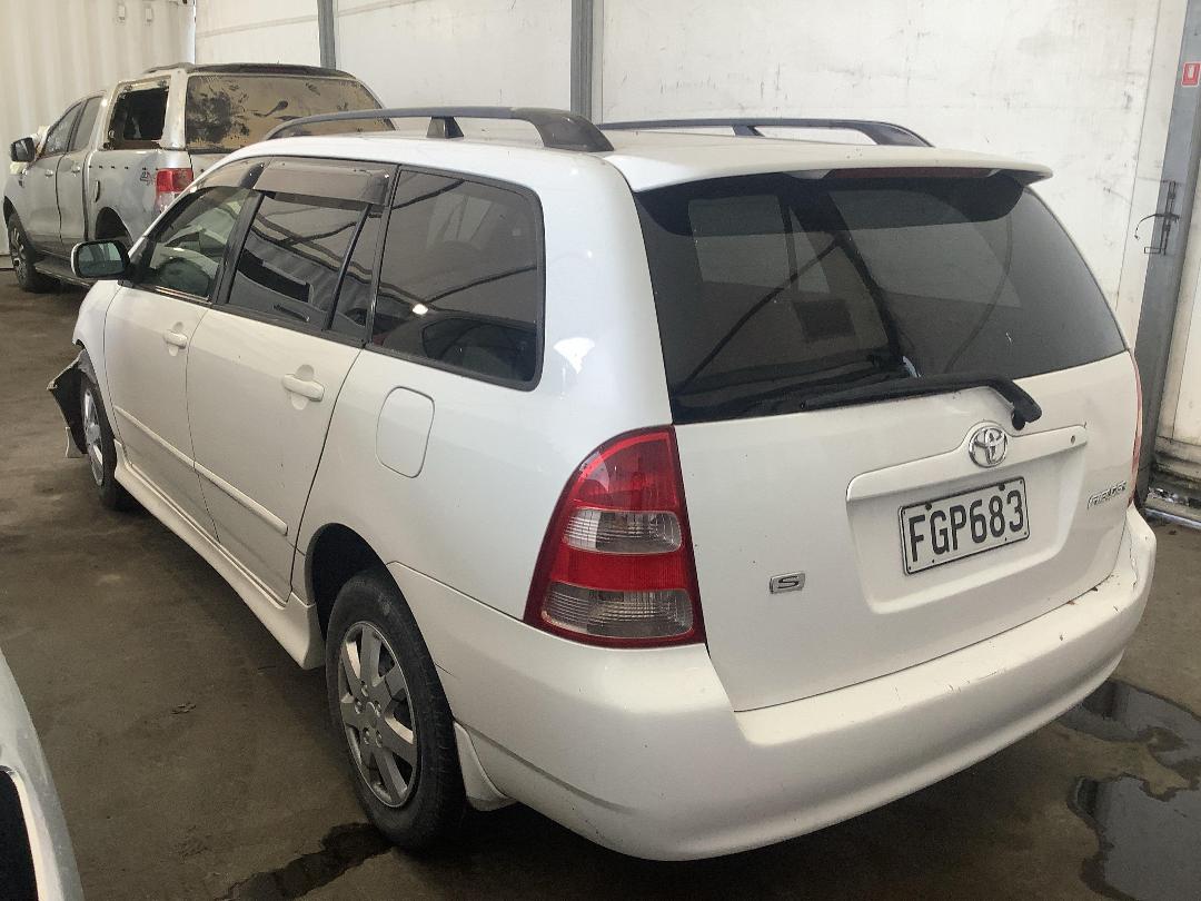 Photo '5' of Toyota Corolla Fielder Photo '5' of Toyota Corolla Fielder