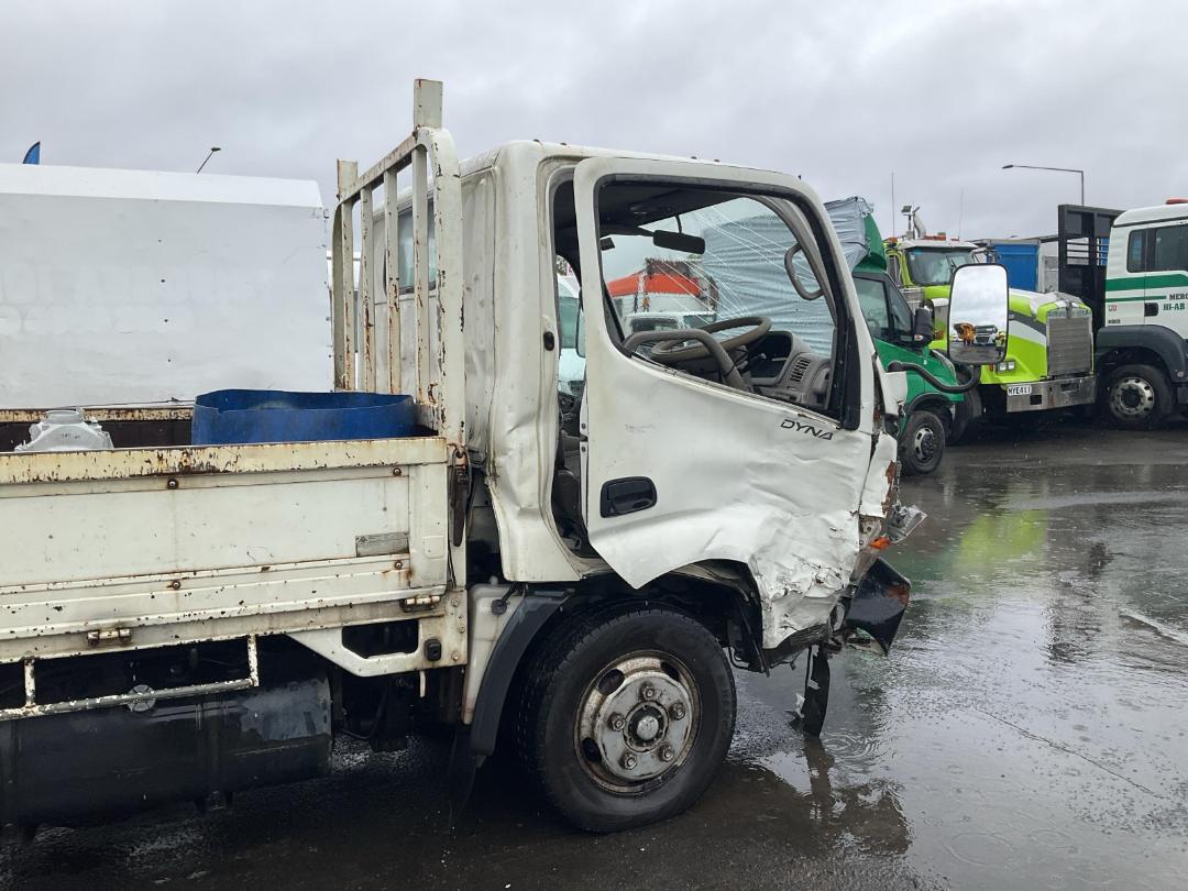 Photo '22' of Toyota Dyna Flat Deck