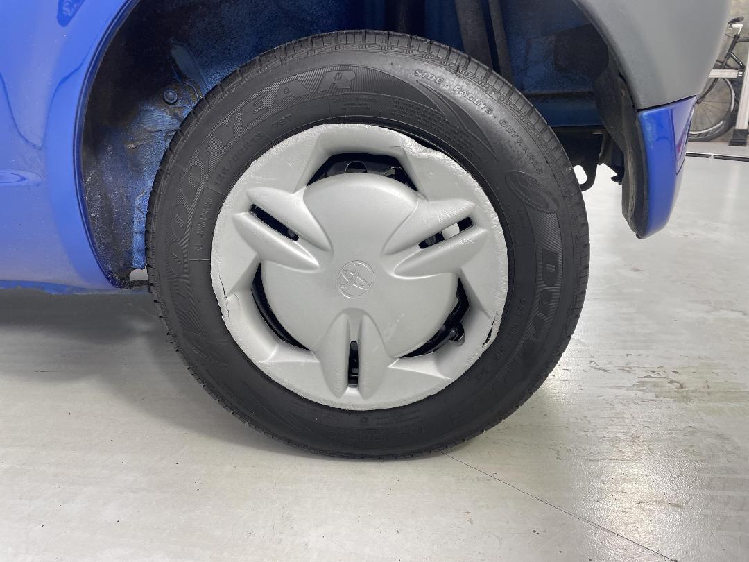 Photo '11' of Toyota Echo