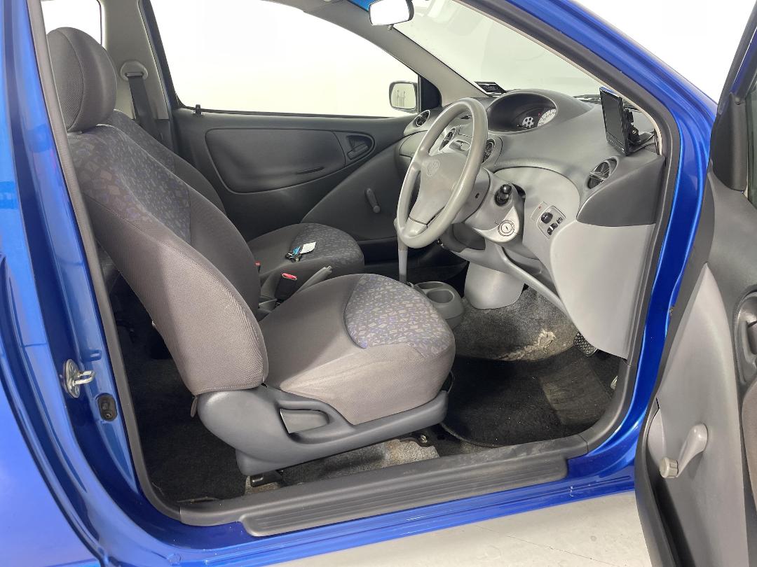 Photo '16' of Toyota Echo