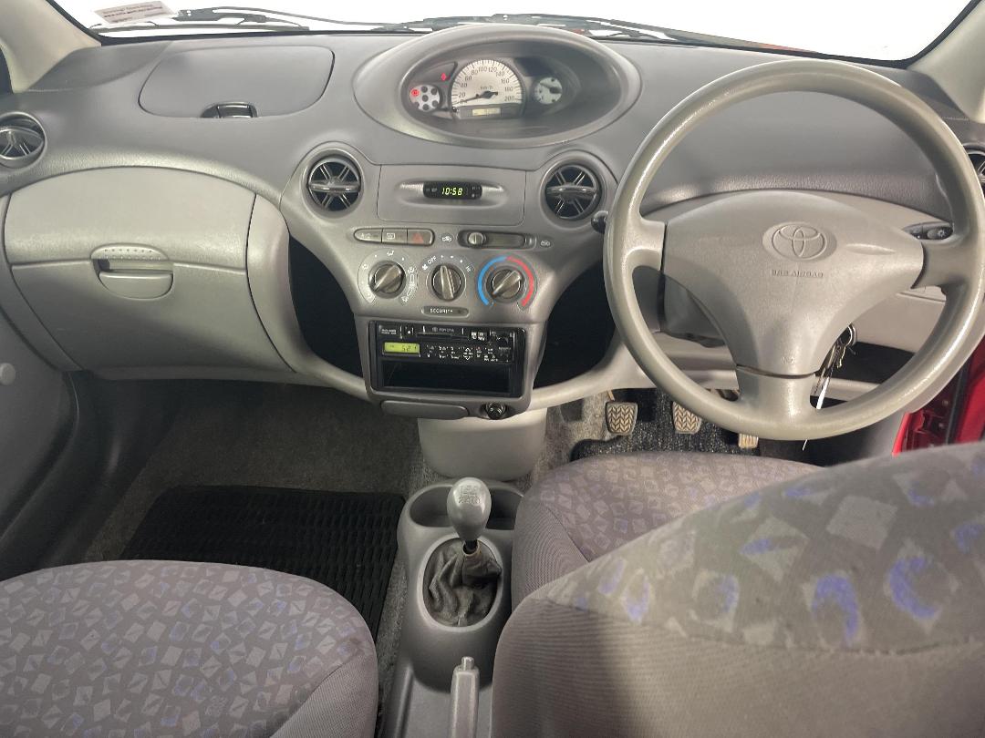 Photo '17' of Toyota Echo