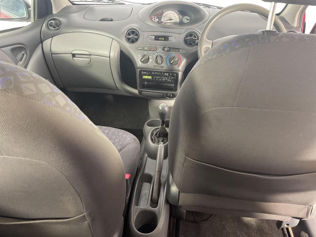 Photo '18' of Toyota Echo