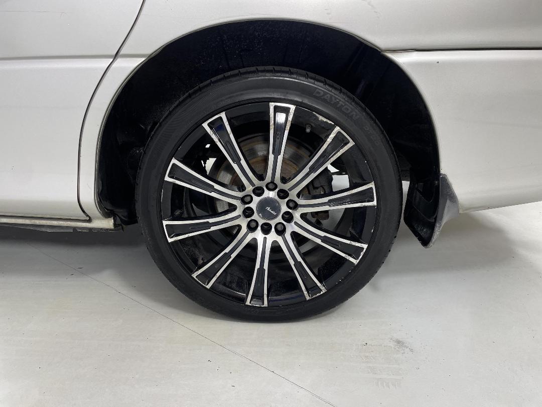 Photo '11' of Toyota Estima