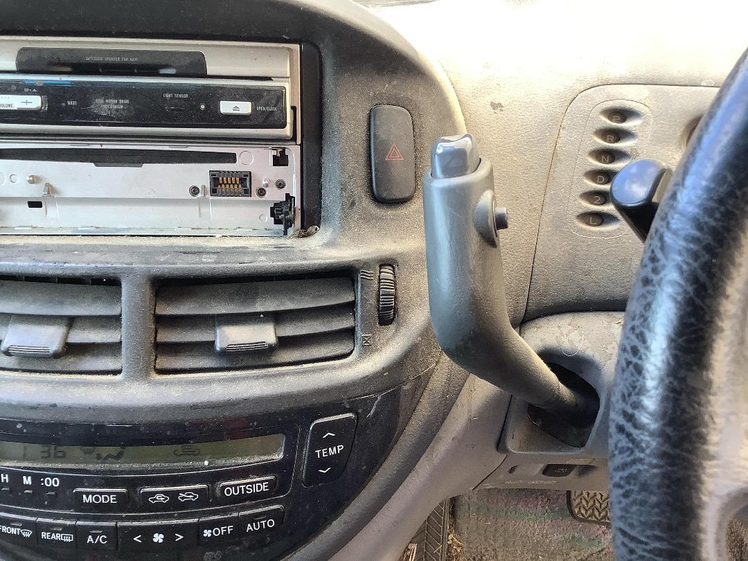 Photo '16' of Toyota Estima T Photo '16' of Toyota Estima T