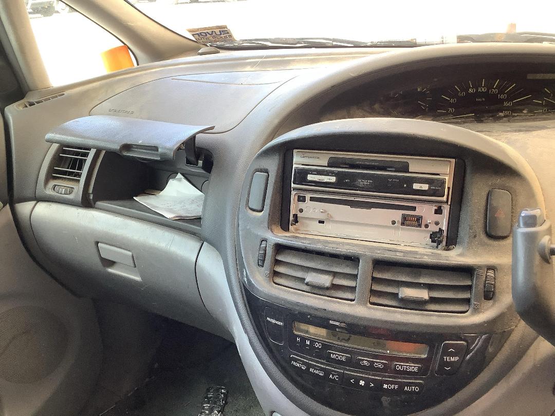 Photo '17' of Toyota Estima T Photo '17' of Toyota Estima T