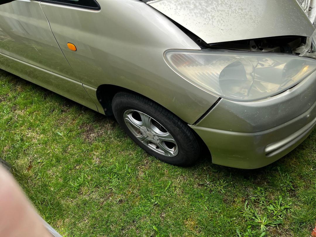 Photo '4' of Toyota Estima T