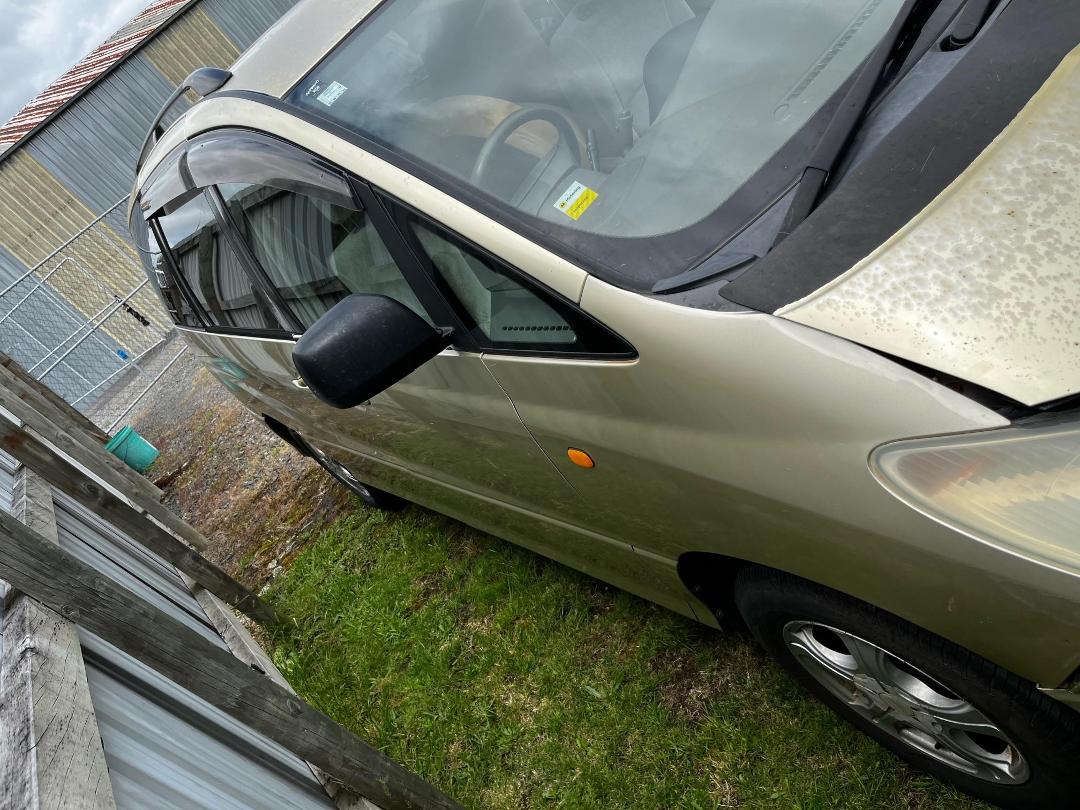 Photo '5' of Toyota Estima T