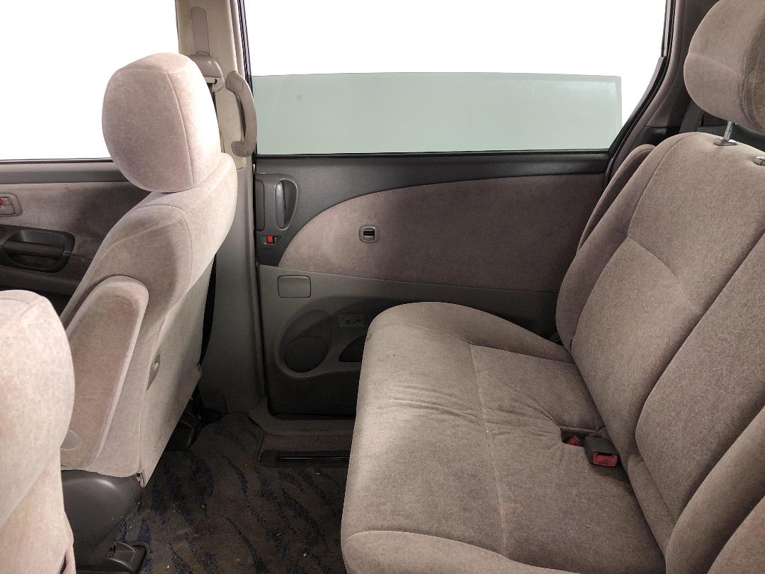 Photo '17' of Toyota Estima T