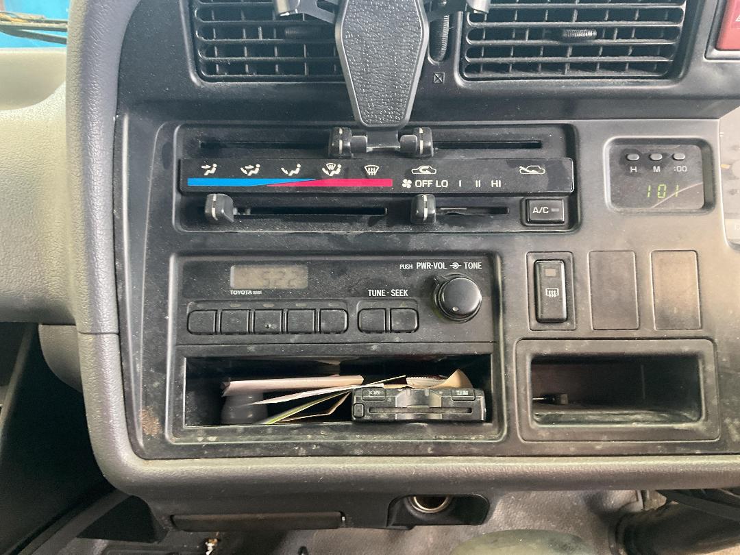 Photo '11' of Toyota Hiace VAN Photo '11' of Toyota Hiace VAN