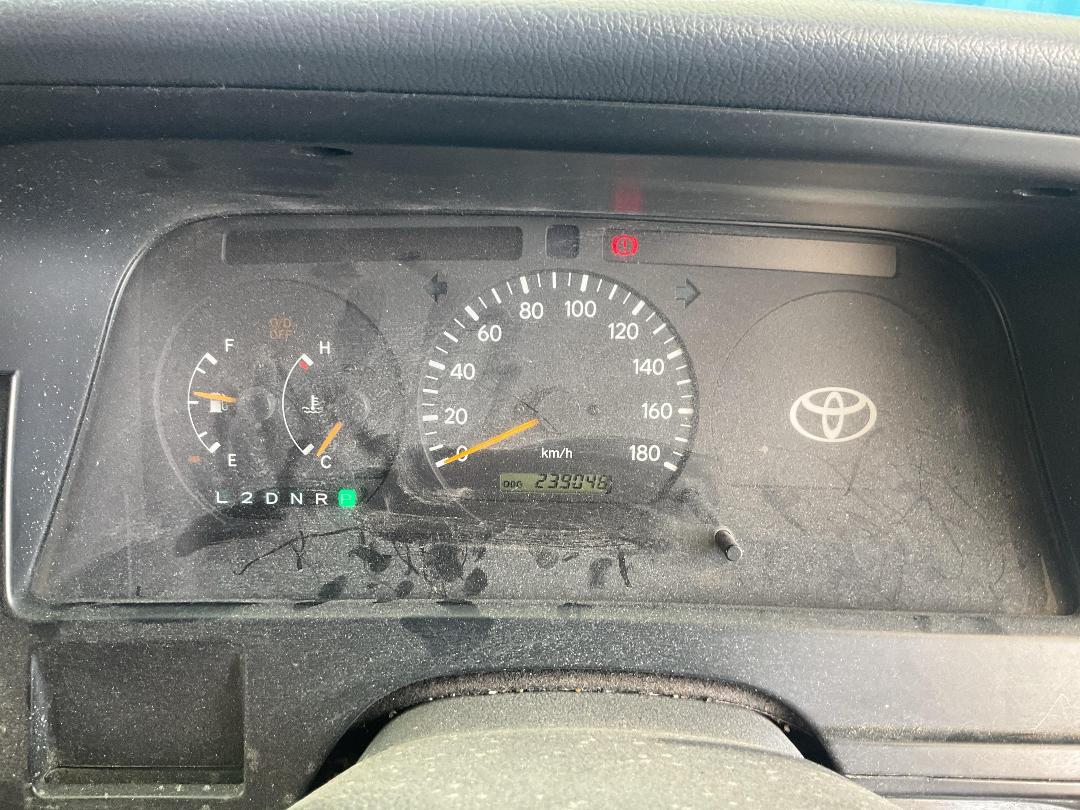 Photo '10' of Toyota Hiace VAN Photo '10' of Toyota Hiace VAN