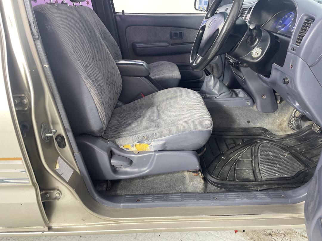 Photo '16' of Toyota Hilux Photo '16' of Toyota Hilux