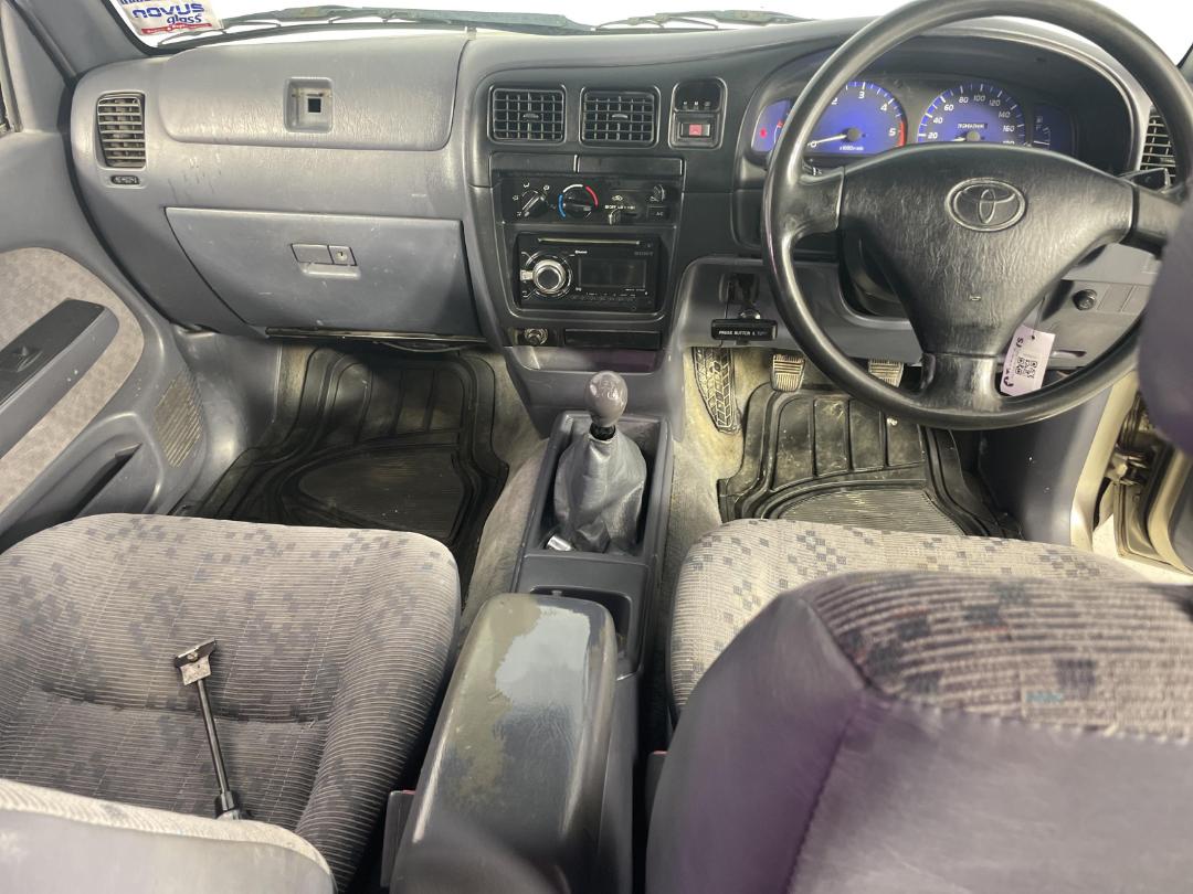 Photo '17' of Toyota Hilux Photo '17' of Toyota Hilux