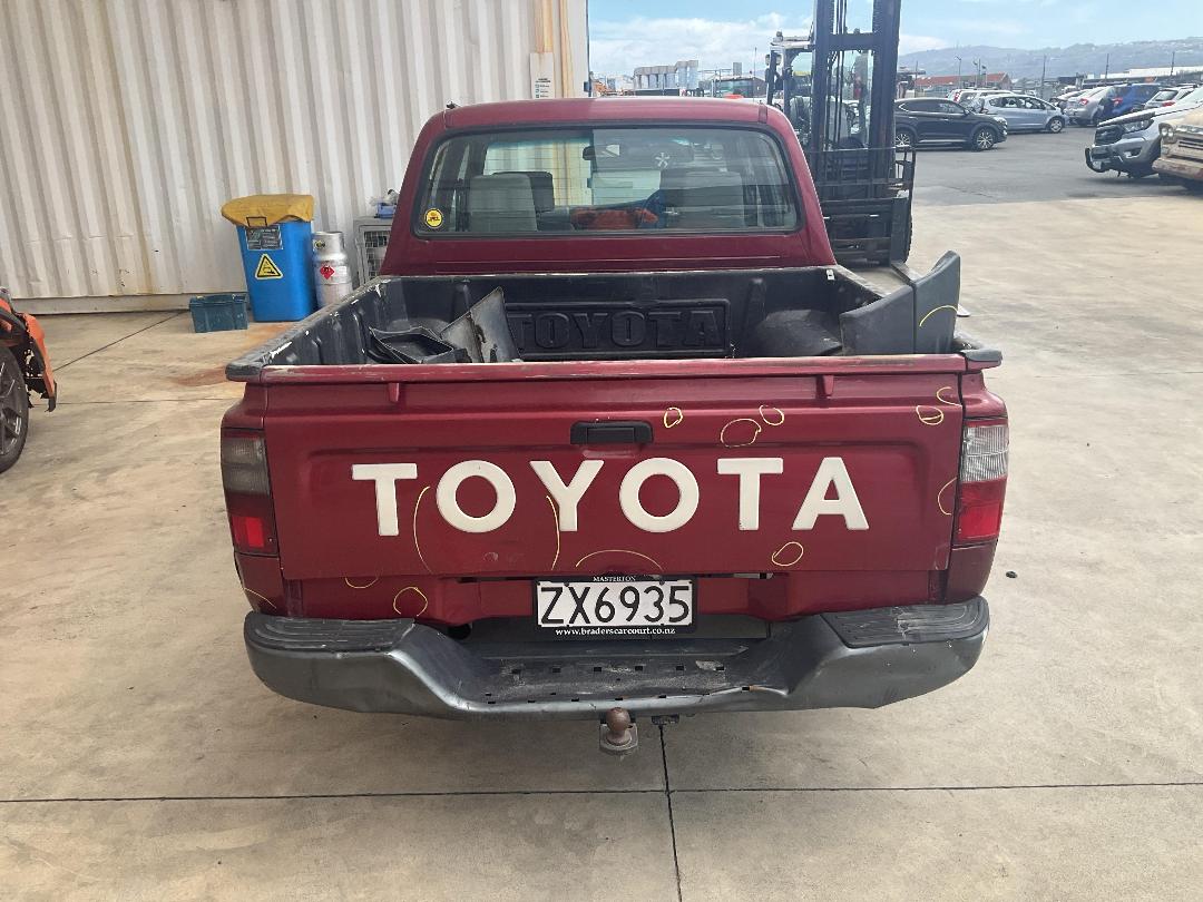 Photo '4' of Toyota Hilux D/C