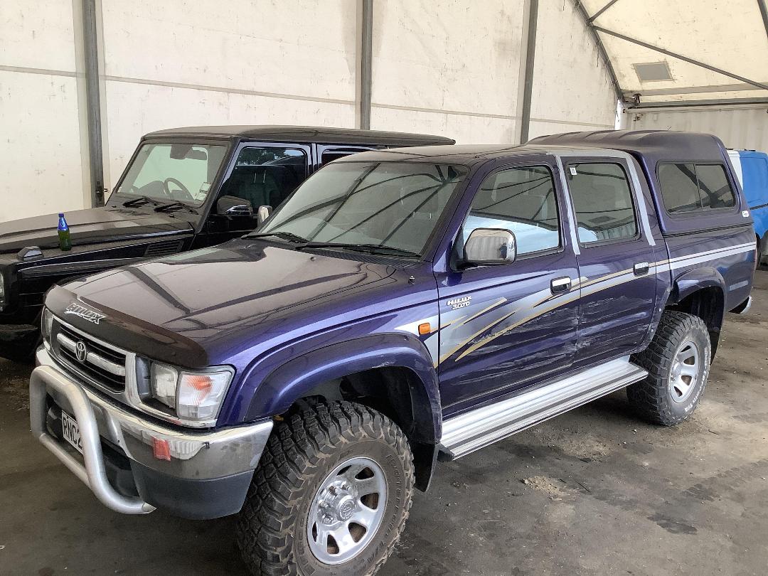 Photo '2' of Toyota Hilux TD SR5 D/C