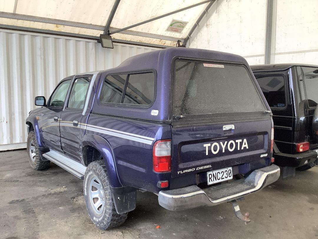 Photo '7' of Toyota Hilux TD SR5 D/C