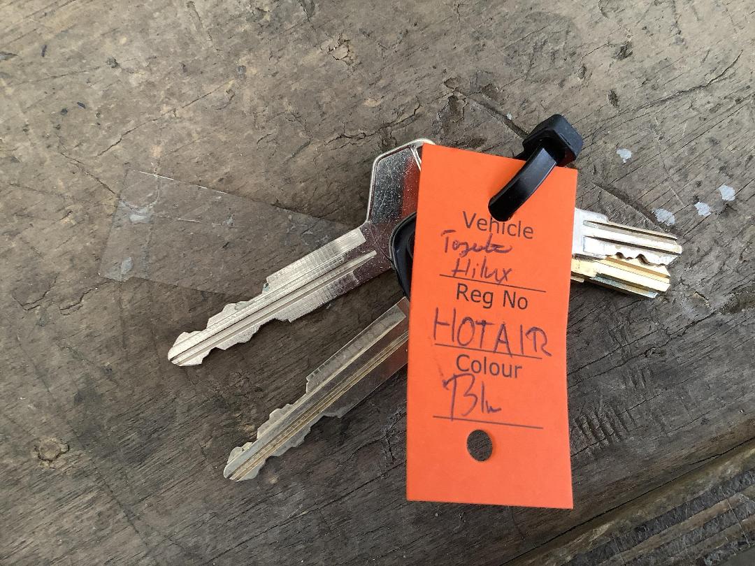 Photo '21' of Toyota Hilux TD SR5 D/C