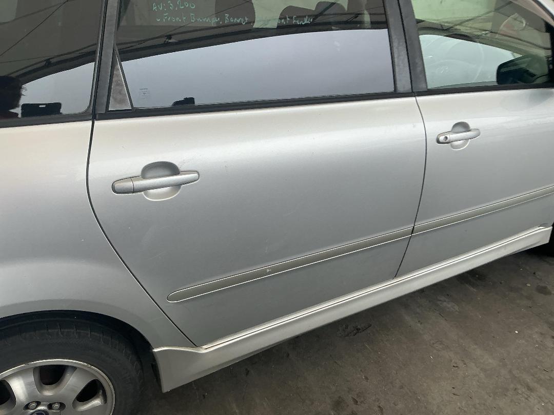 Photo '16' of Toyota Ipsum Photo '16' of Toyota Ipsum