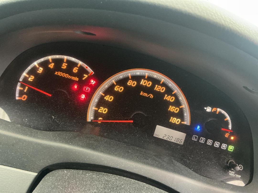 Photo '19' of Toyota Ipsum Photo '19' of Toyota Ipsum