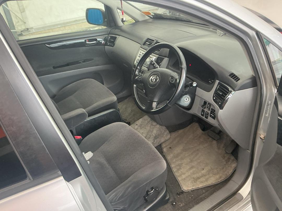 Photo '21' of Toyota Ipsum Photo '21' of Toyota Ipsum