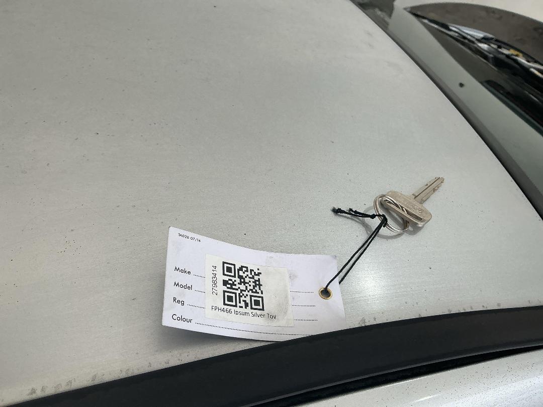 Photo '20' of Toyota Ipsum Photo '20' of Toyota Ipsum