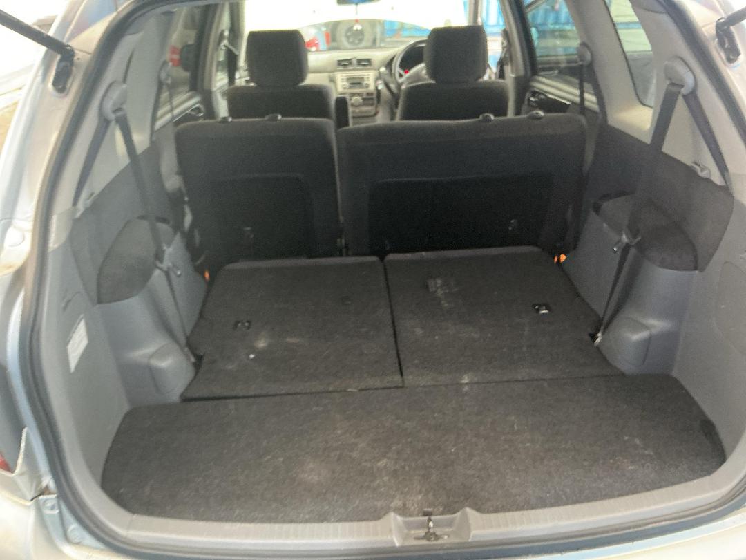 Photo '24' of Toyota Ipsum Photo '24' of Toyota Ipsum