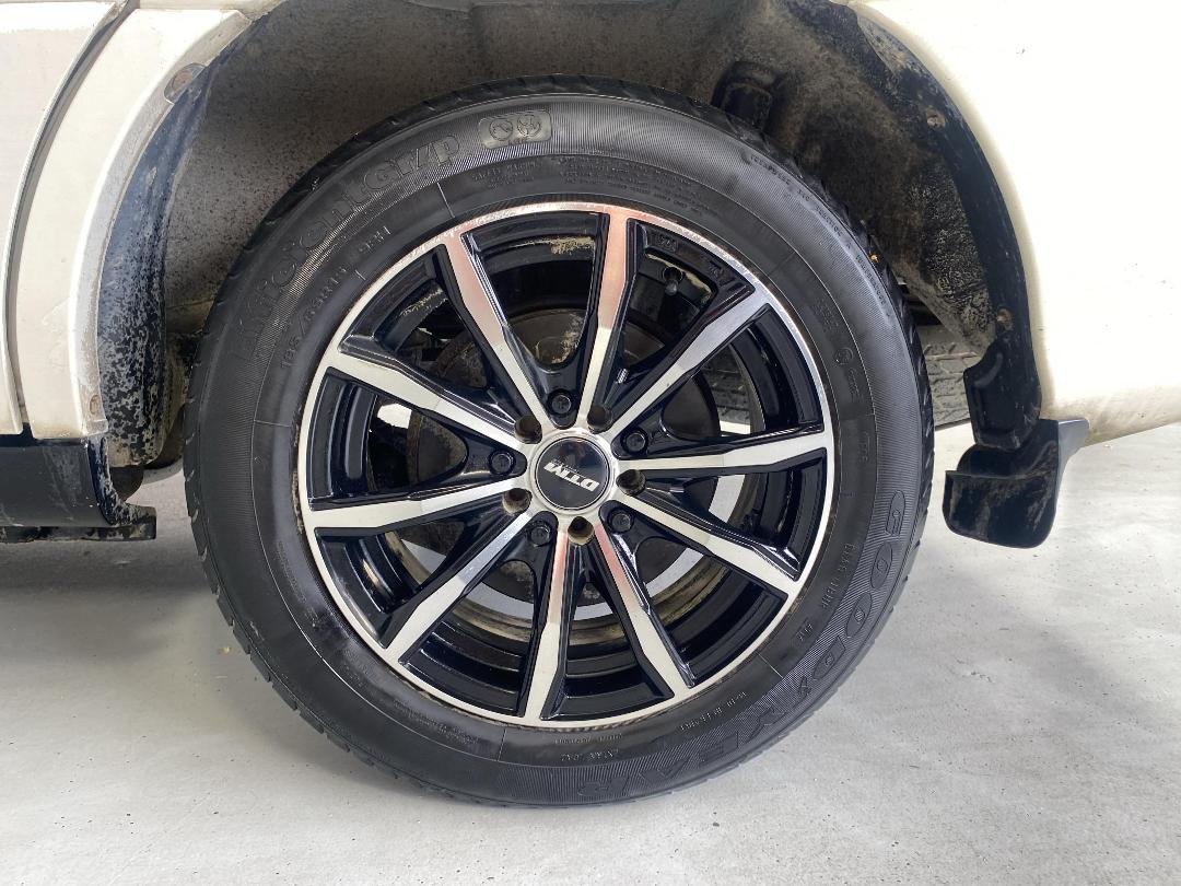 Photo '11' of Toyota Ipsum Photo '11' of Toyota Ipsum