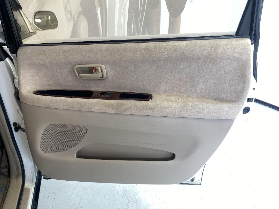 Photo '19' of Toyota Ipsum Photo '19' of Toyota Ipsum