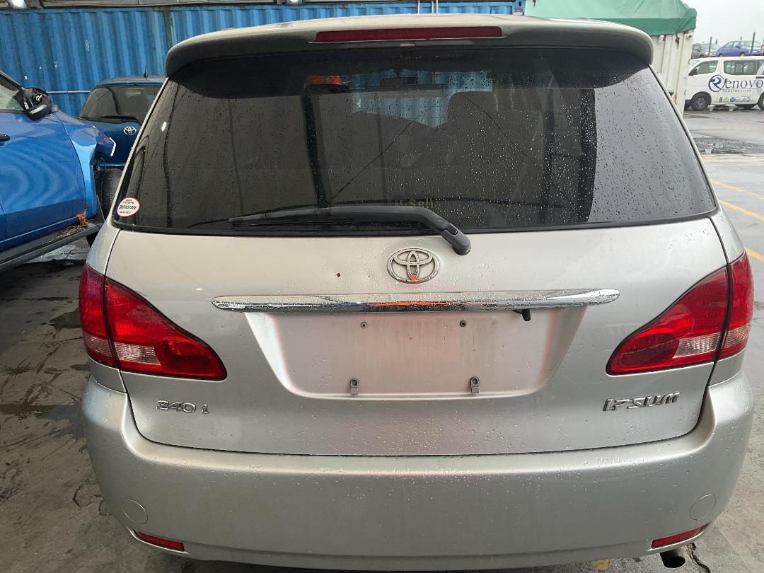 Photo '5' of Toyota Ipsum