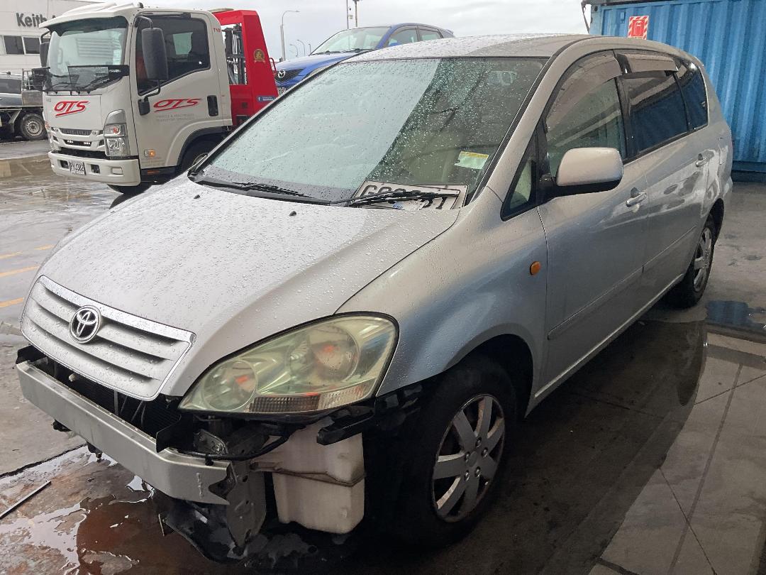 Photo '3' of Toyota Ipsum