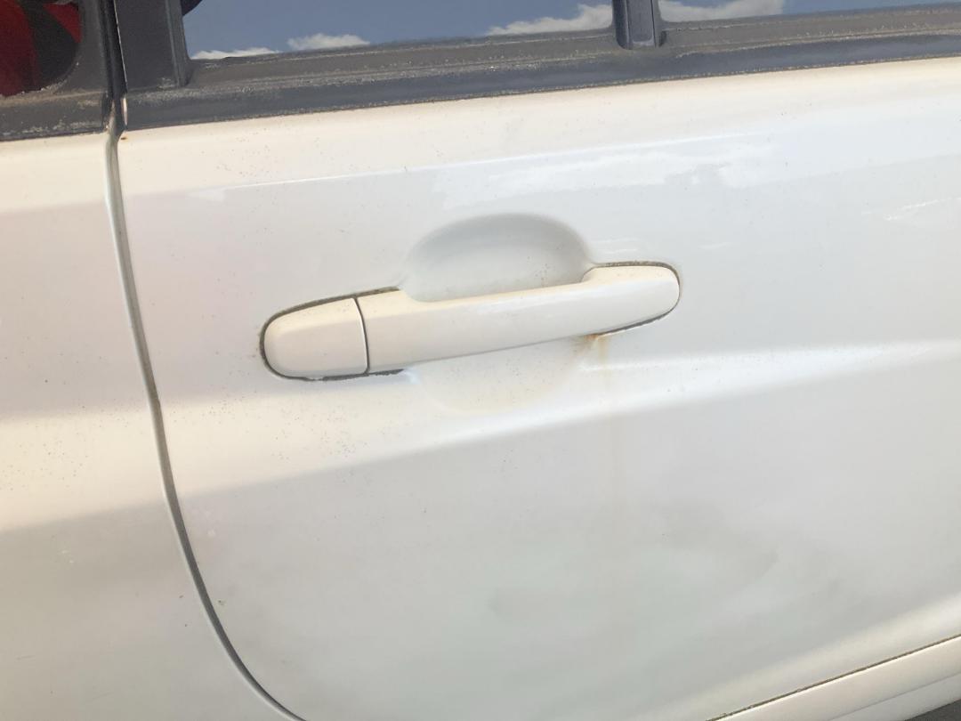 Damaged Toyota Kluger V 2001 in Wiri at Turners Damaged and End Of