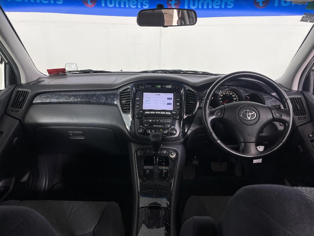 Photo '17' of Toyota Kluger Photo '17' of Toyota Kluger