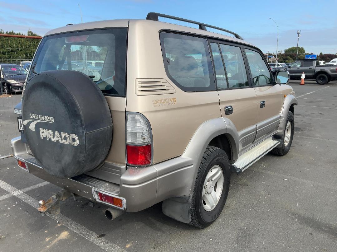 Photo '4' of Toyota Landcruiser Prado VX