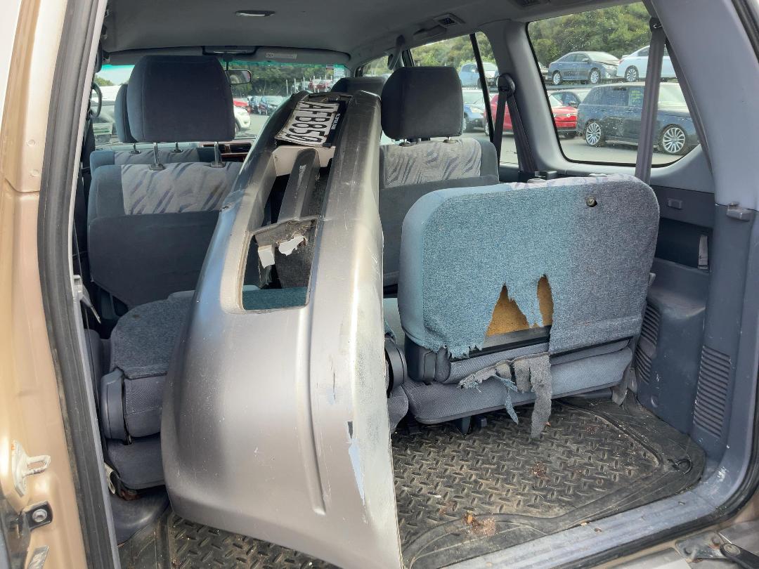 Photo '6' of Toyota Landcruiser Prado VX